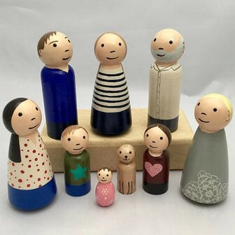 Peg Dolls 50 stuks in bewaarkoffer